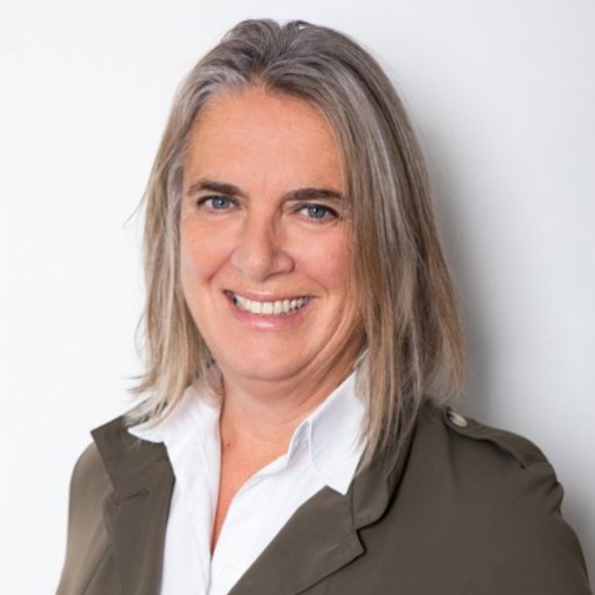 Cindy Leijdekker, Public Lead, re-intergratie bureau