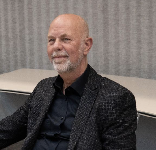 Henk Lyklema, Public Lead